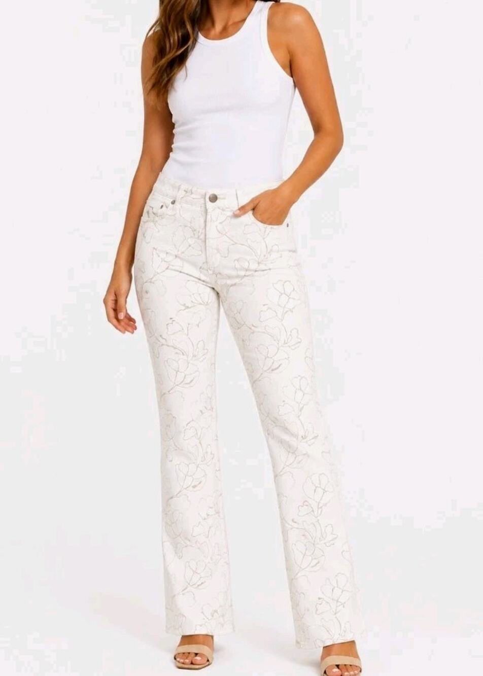 Rachel Roy ~Woman Size 10/30~ White Embroidered Bootcut Mid-Rise Jeans NWT.